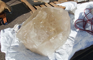 淡いスモーキークォーツ