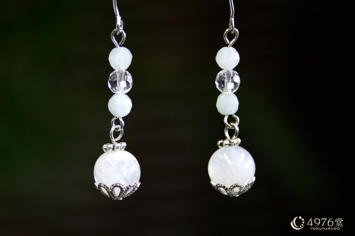 ブルームーンストーン カレン パワーストーンピアス