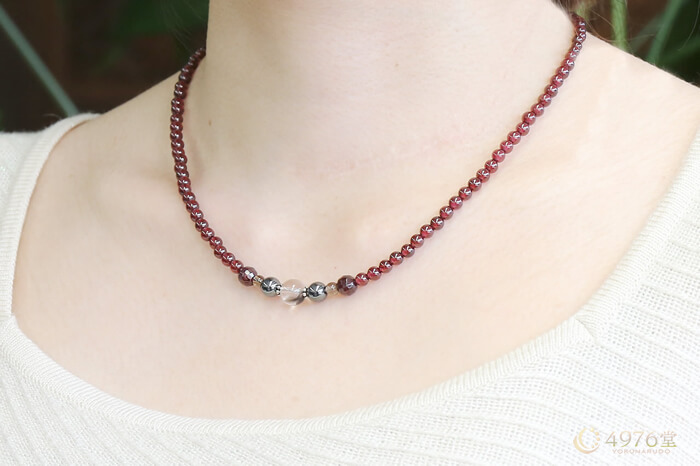 ガーネット・ヘマタイト・プラチナルチル ネックレス