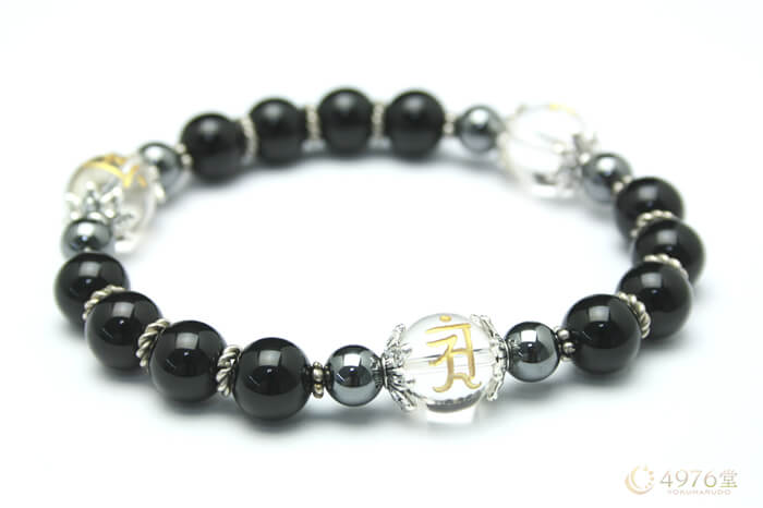 魔よけ 厄除け オニキス Aメタル3ポイント 梵字アン（辰･巳） ブレスレット