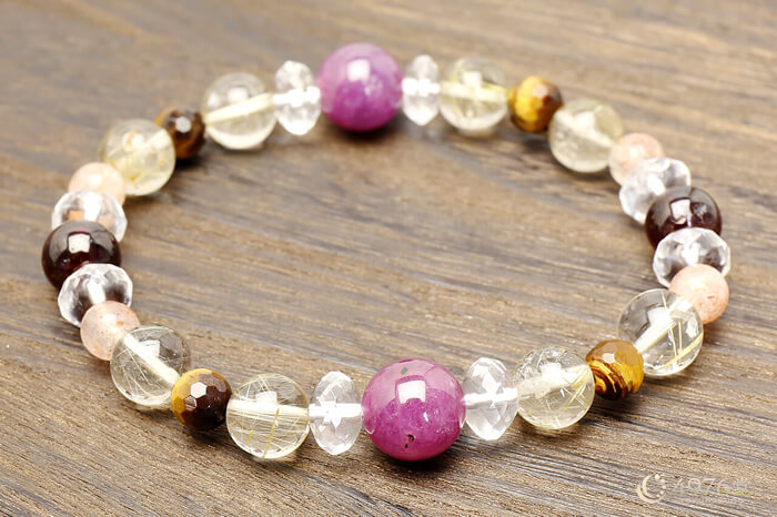 ルビー・ルチルクォーツ・タイガーアイ ブレスレット