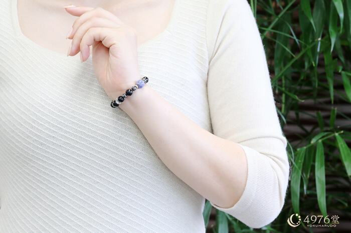 タンザナイト・プラチナルチル・オニキス ブレスレット