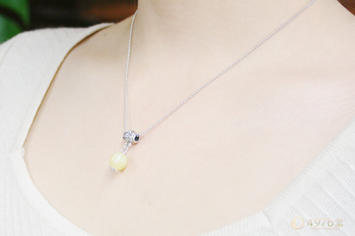 イエローコモンオパール・パイプチャーム パワーストーンネックレス